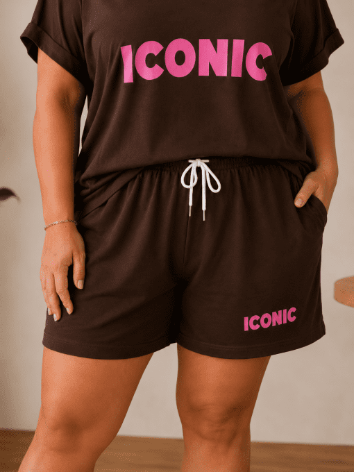 Ensemble ICONIC t-shirt et short couleur chocolat